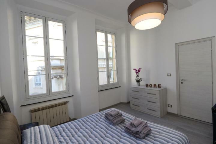 Exclusive Apt Really Downtown - Free Private Parking Included! 제노바 외부 사진