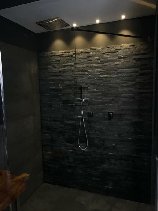 Exclusive Apt Really Downtown - Free Private Parking Included! 제노바 외부 사진