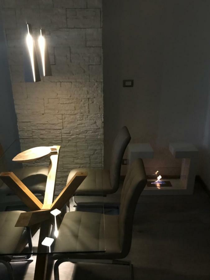 Exclusive Apt Really Downtown - Free Private Parking Included! 제노바 외부 사진